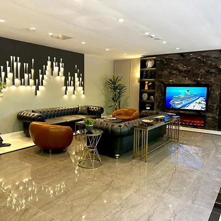 فندق Kerpe كانديرا